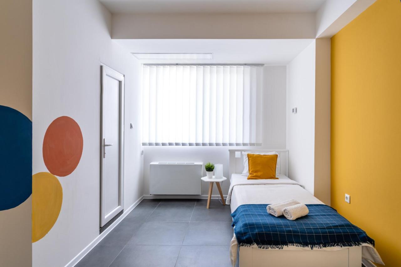 Kostovski Rooms-Near E75 To Greece Велес Экстерьер фото